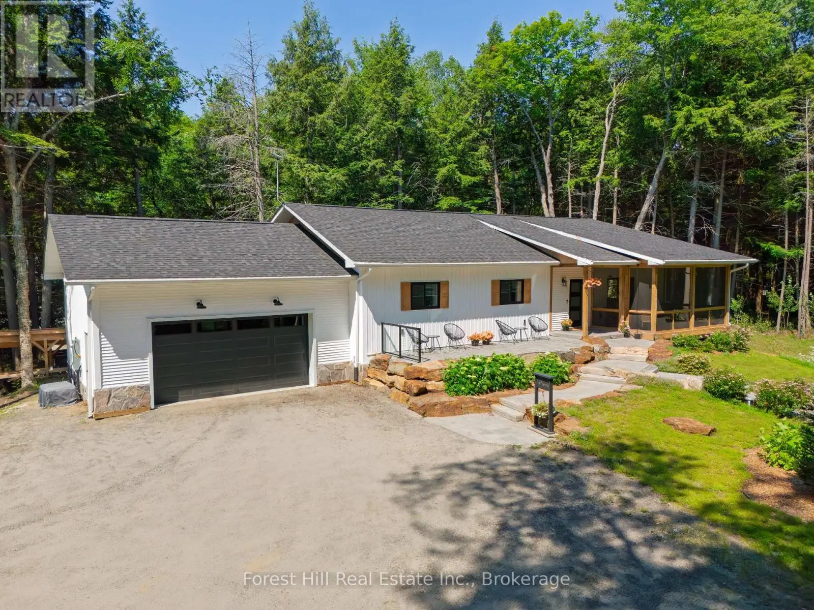 315 North Fox Lake Road W, Huntsville (Stisted)